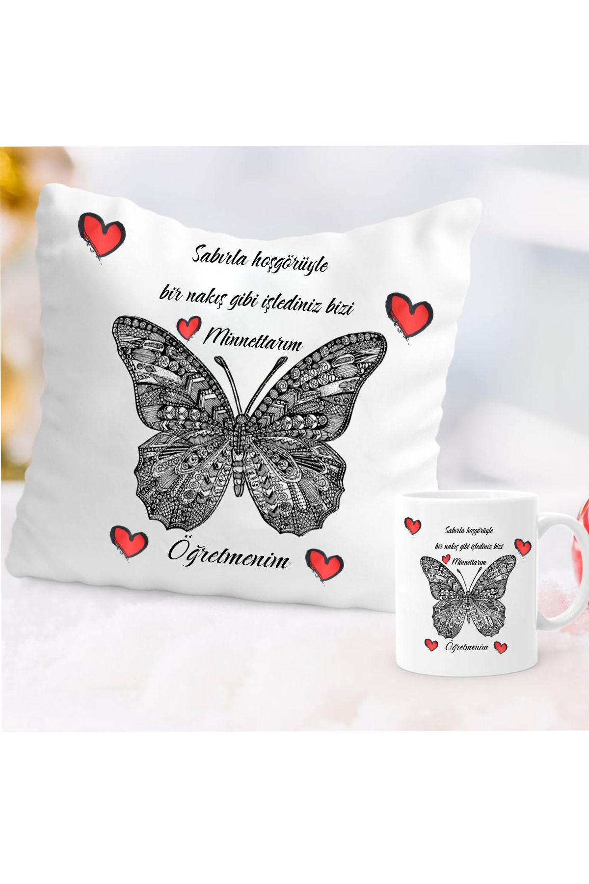 Ogretmenler gunu kelebek detayli yastik( kupa hediyedir)